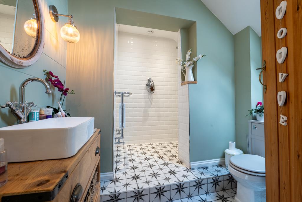 Property Image 919e3109-0f63-45e9-867e-a20e5aca5fee