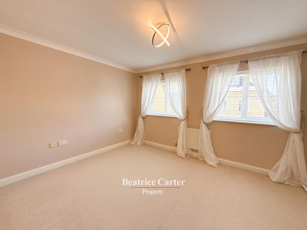 Property Image 91a210b9-8217-41a1-8fd1-9afd3826e5e2