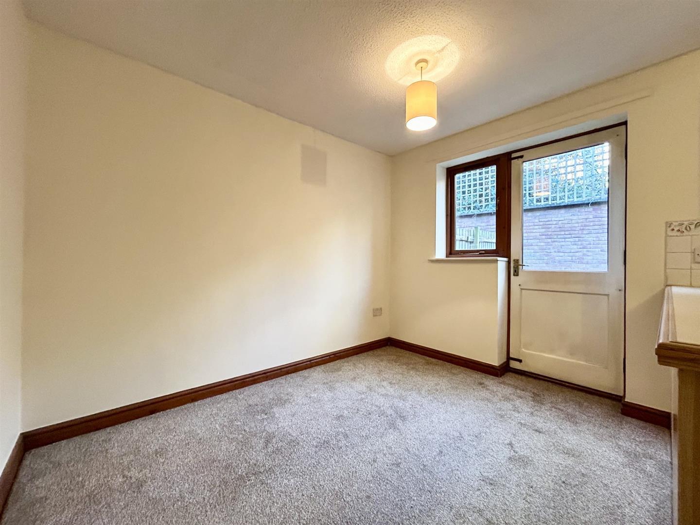 Property Image 91bc0d31-2a06-4a7d-9c4b-036750c793d7