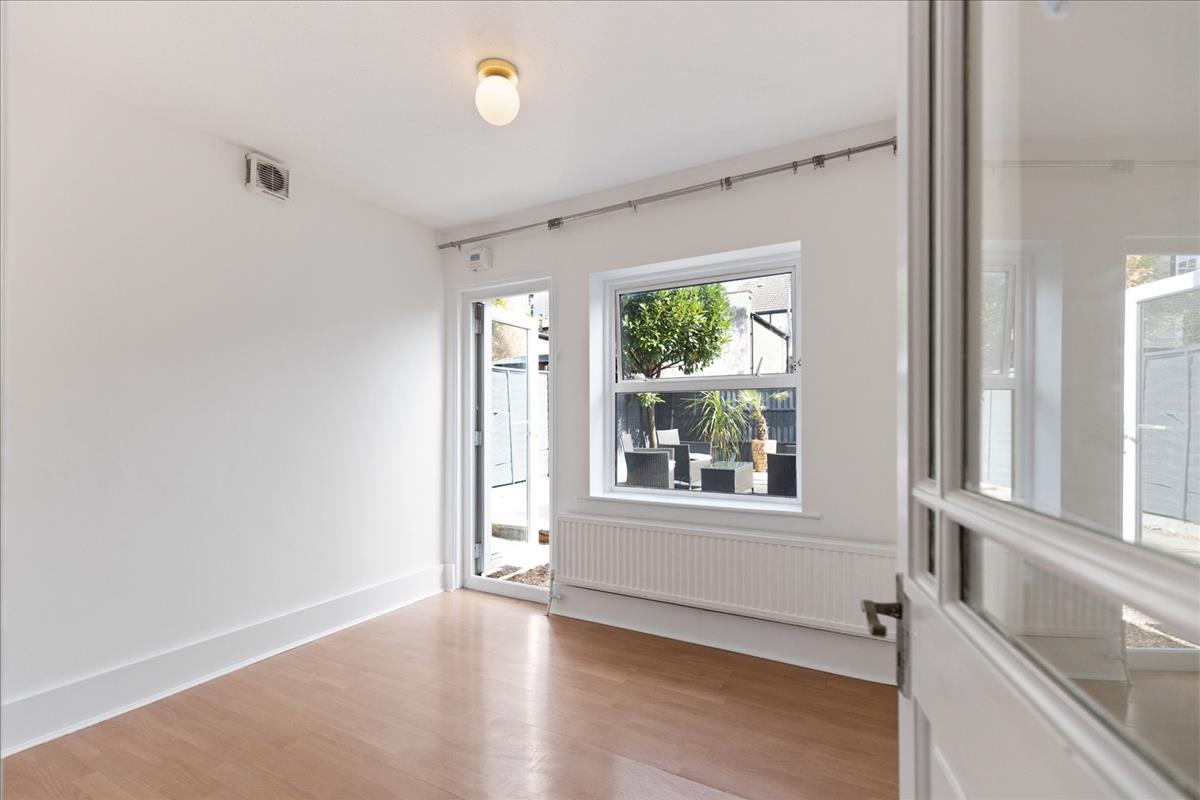 Property Image 91e5b015-a58e-4753-a867-7595ea354900