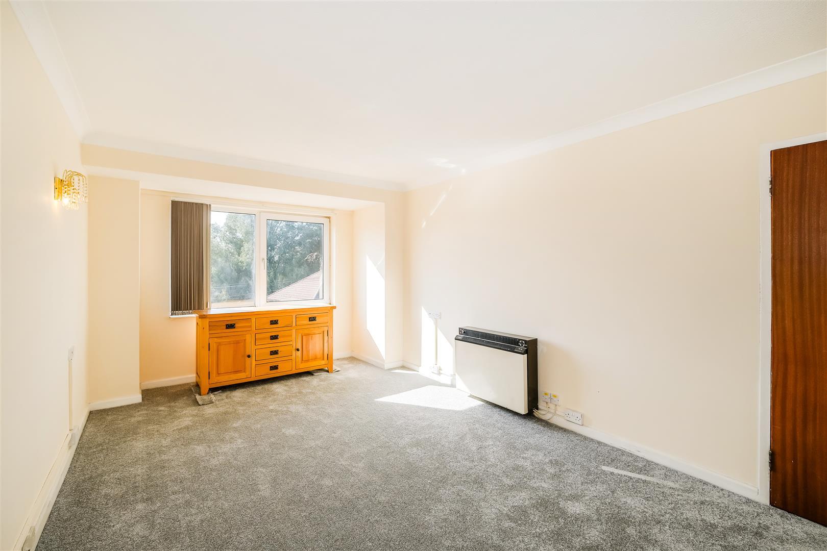 Property Image 91ebcd25-b694-47e9-9954-f556ed9d70d3