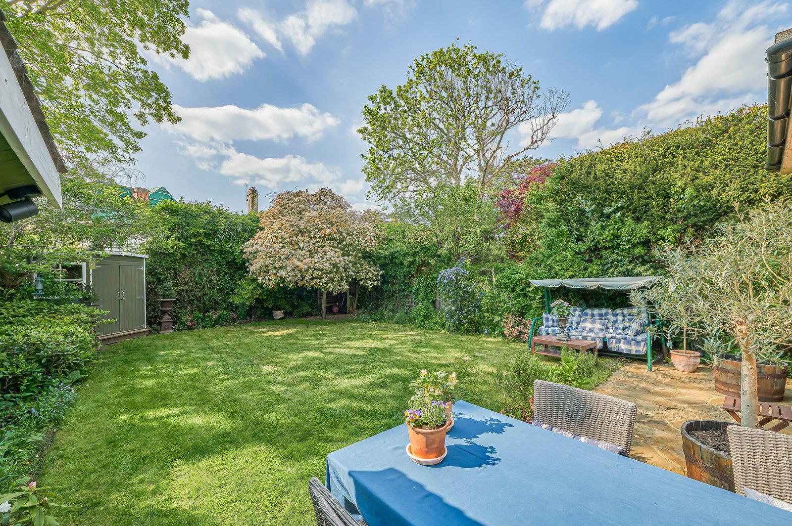 Property Image 91eeec71-08d9-436a-9702-437152607547