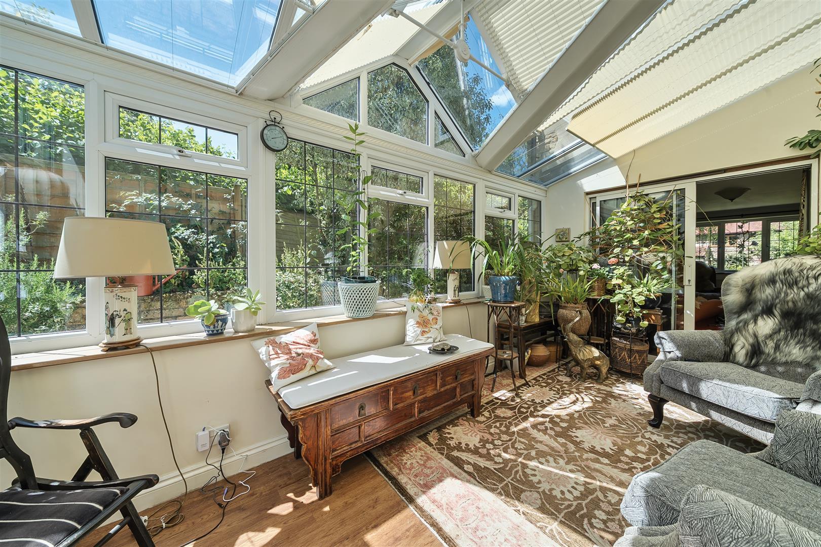 Property Image 91f92d99-4f62-42e5-9c54-f042ddb7f621
