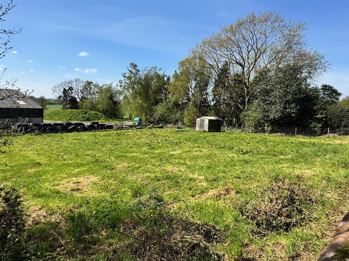 Property Image 9200bc56-1bfc-45c8-9523-2cd69d060486