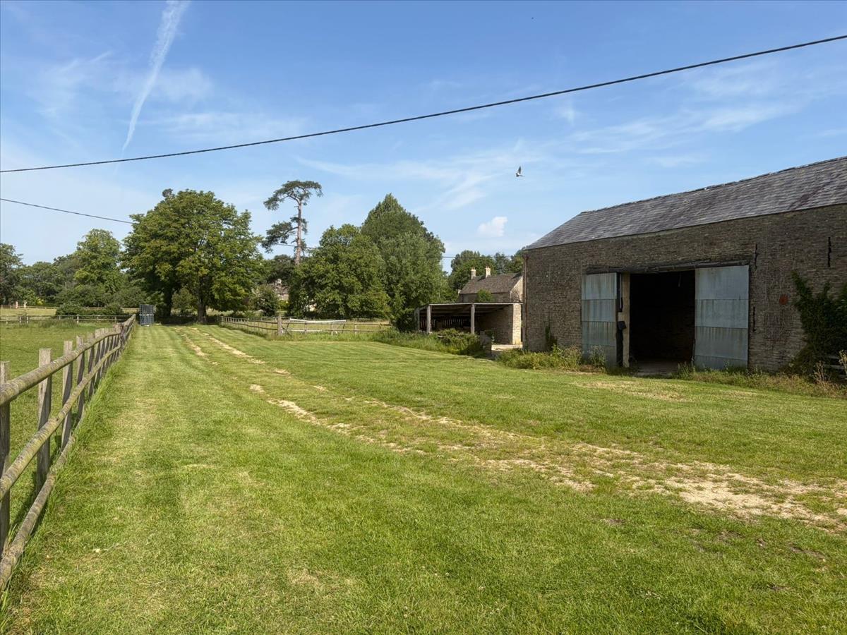Property Image 920a29dd-e343-4956-b4ad-8753e93b853f