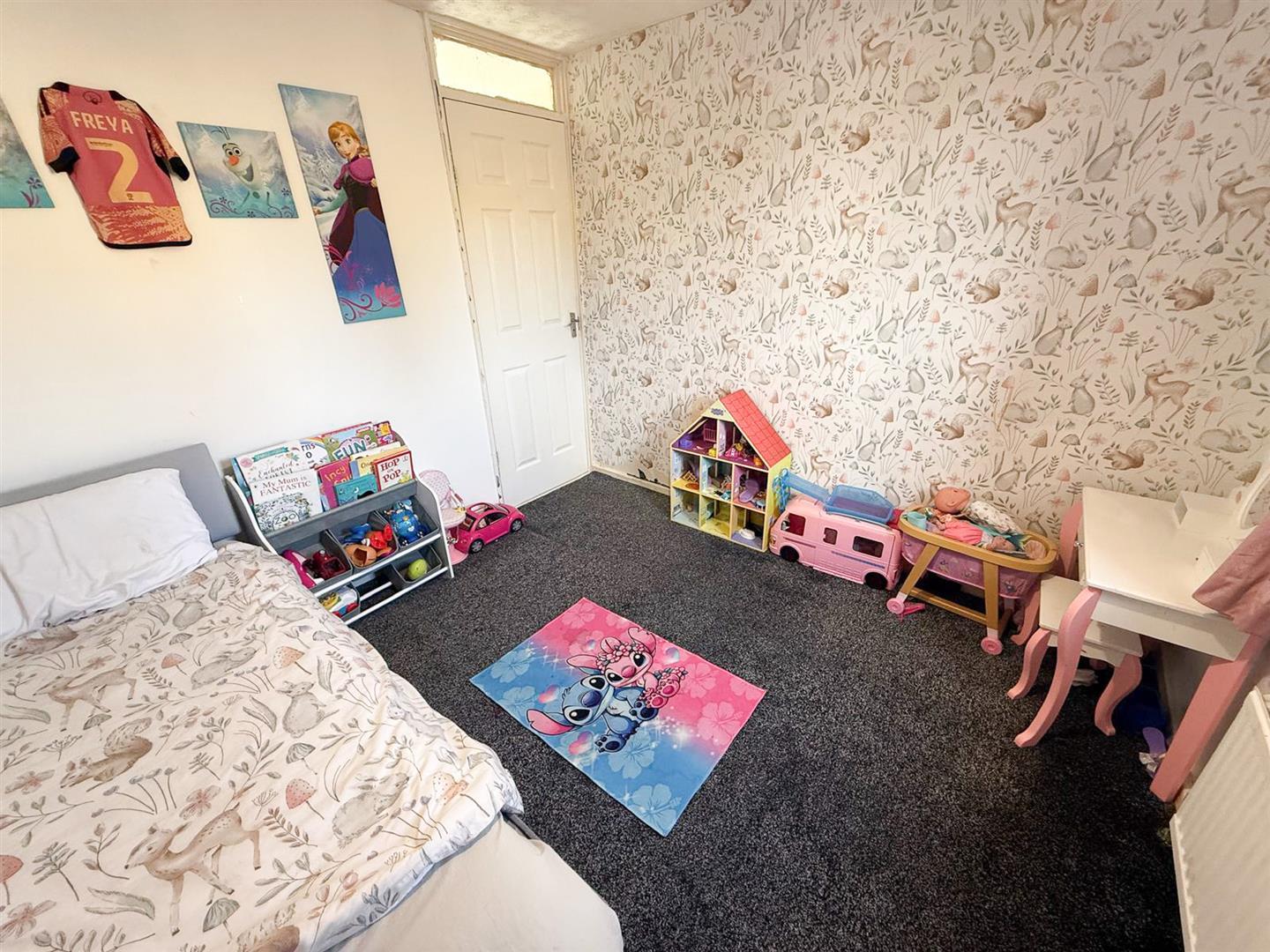 Property Image 922eb7ca-8aae-46e0-b339-d7c303fb3587