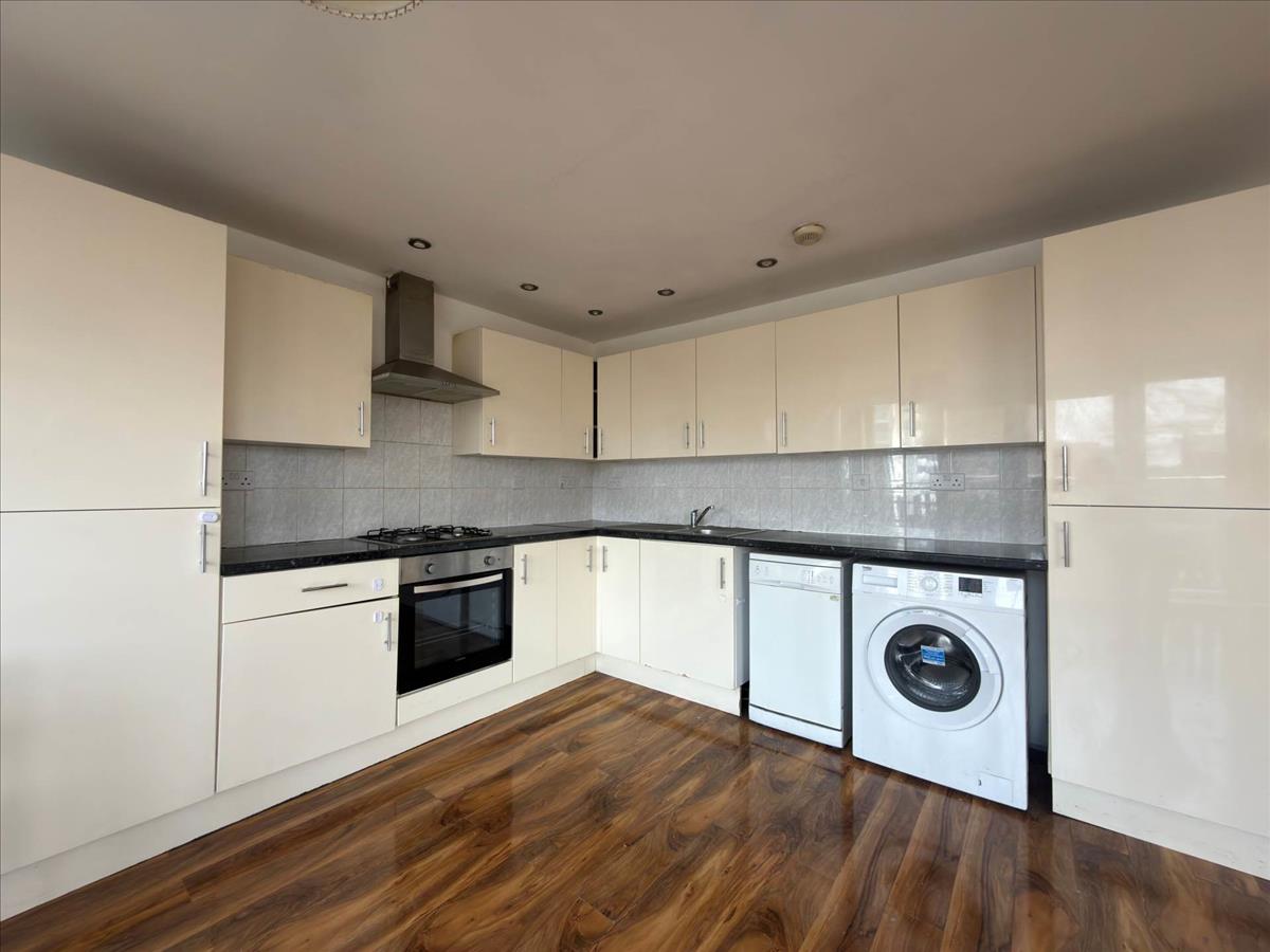 Property Image 92415111-fa9c-420e-b0af-6097a92761ee