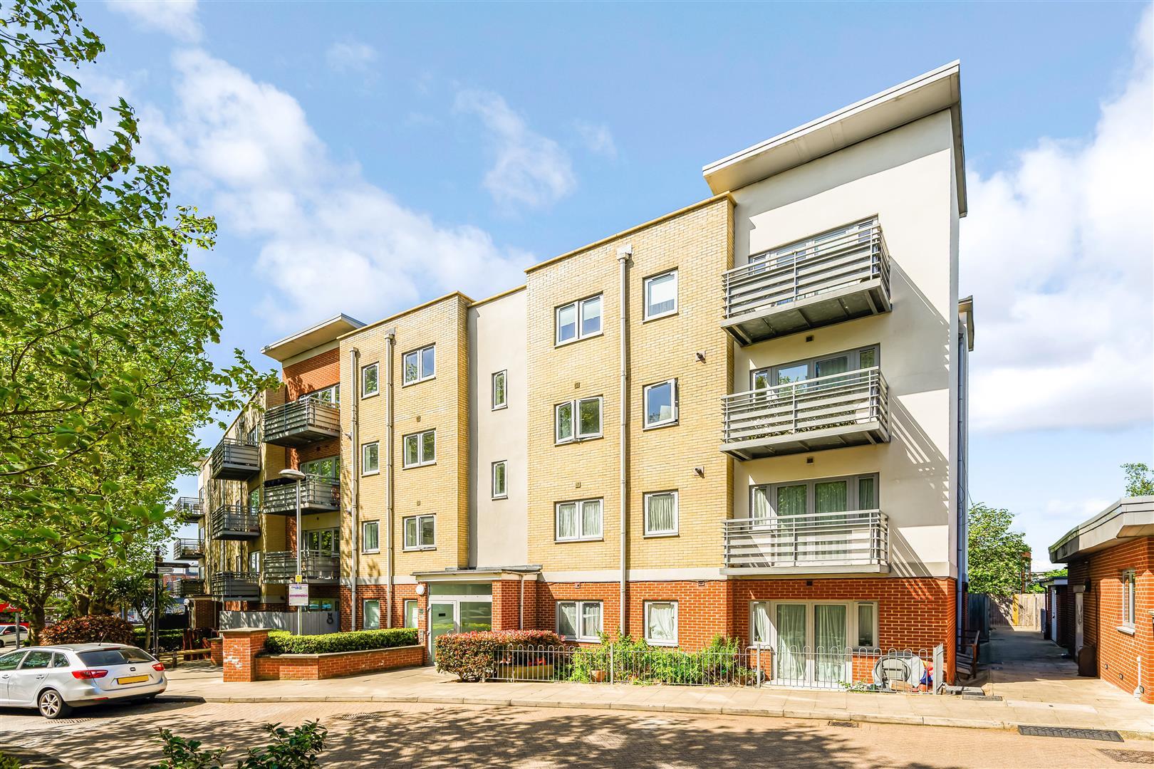 Property Image 9245dd81-f4d6-4a33-bdac-2e05a7144d86