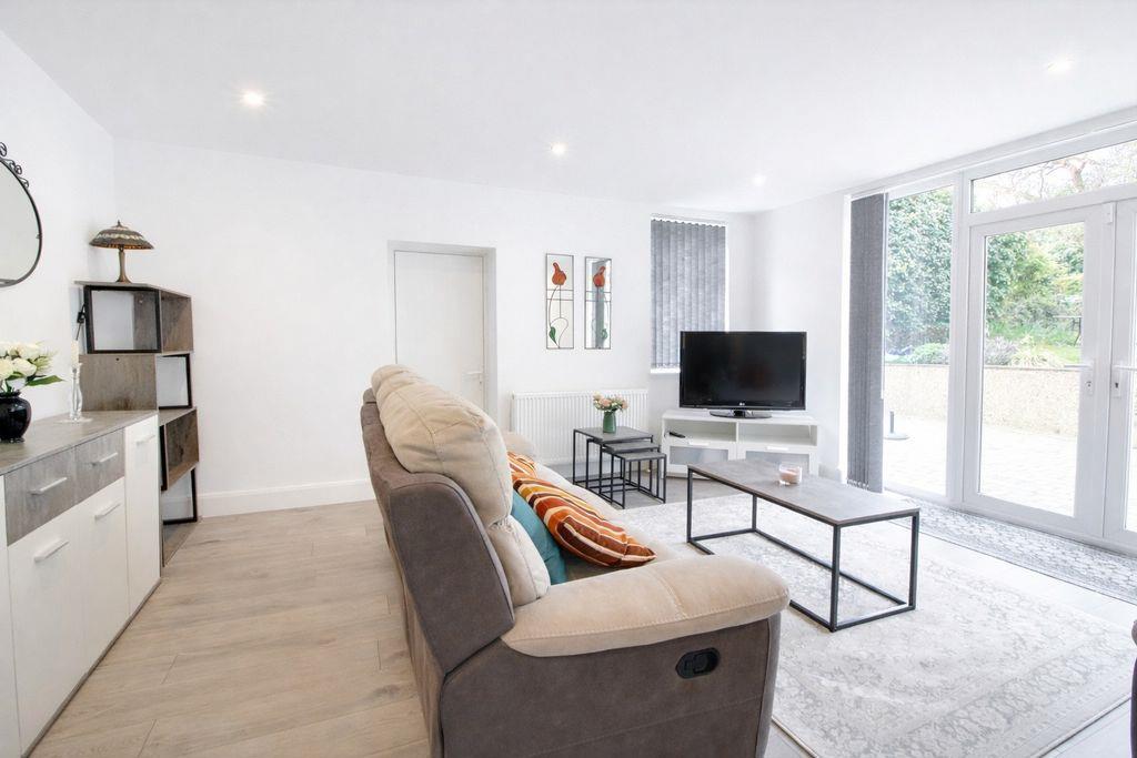 Property Image 924757e5-3f5c-4611-8ff4-fc1af7e9dd79