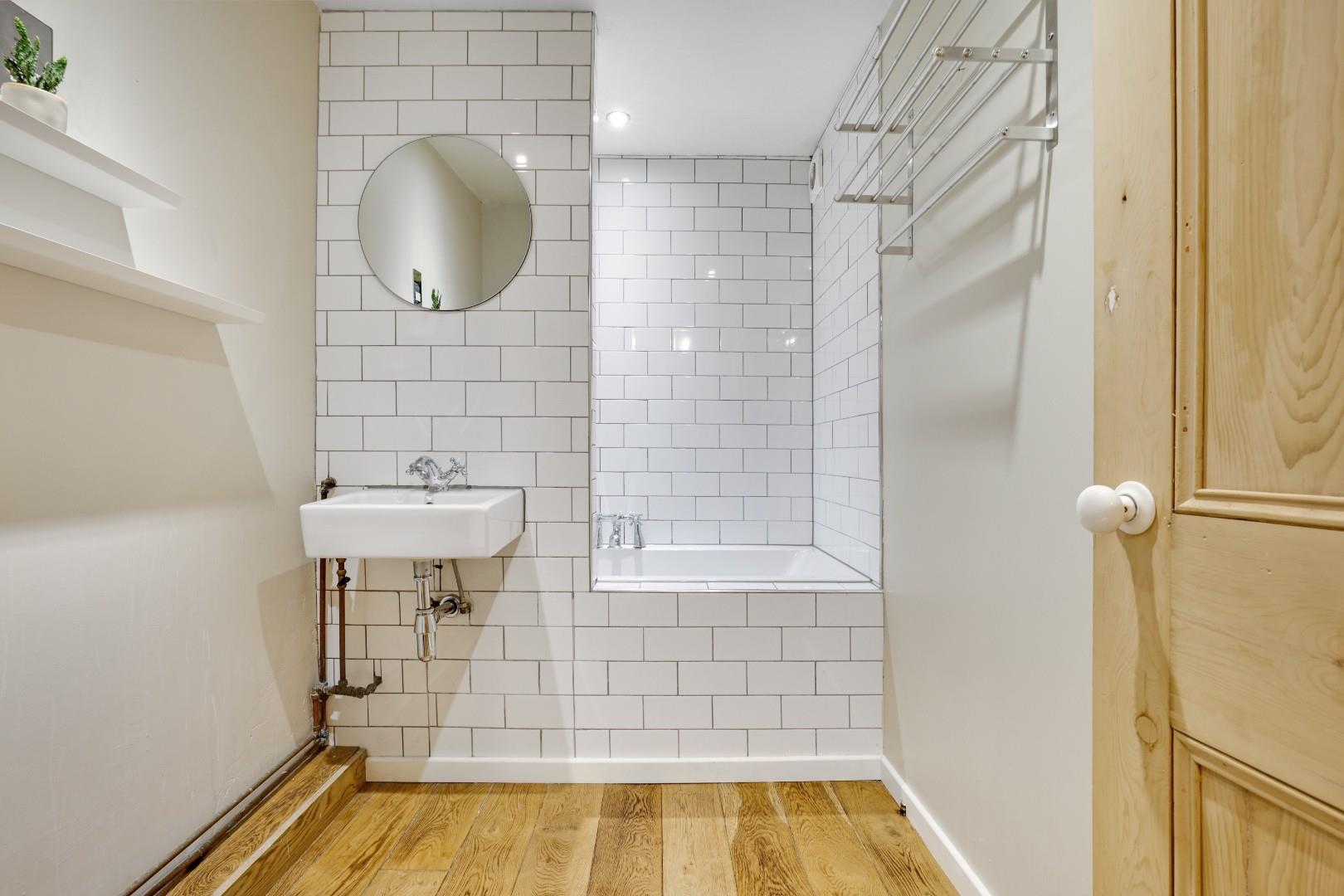 Property Image 92551b86-221a-4441-b0c1-e9dcce43bc70