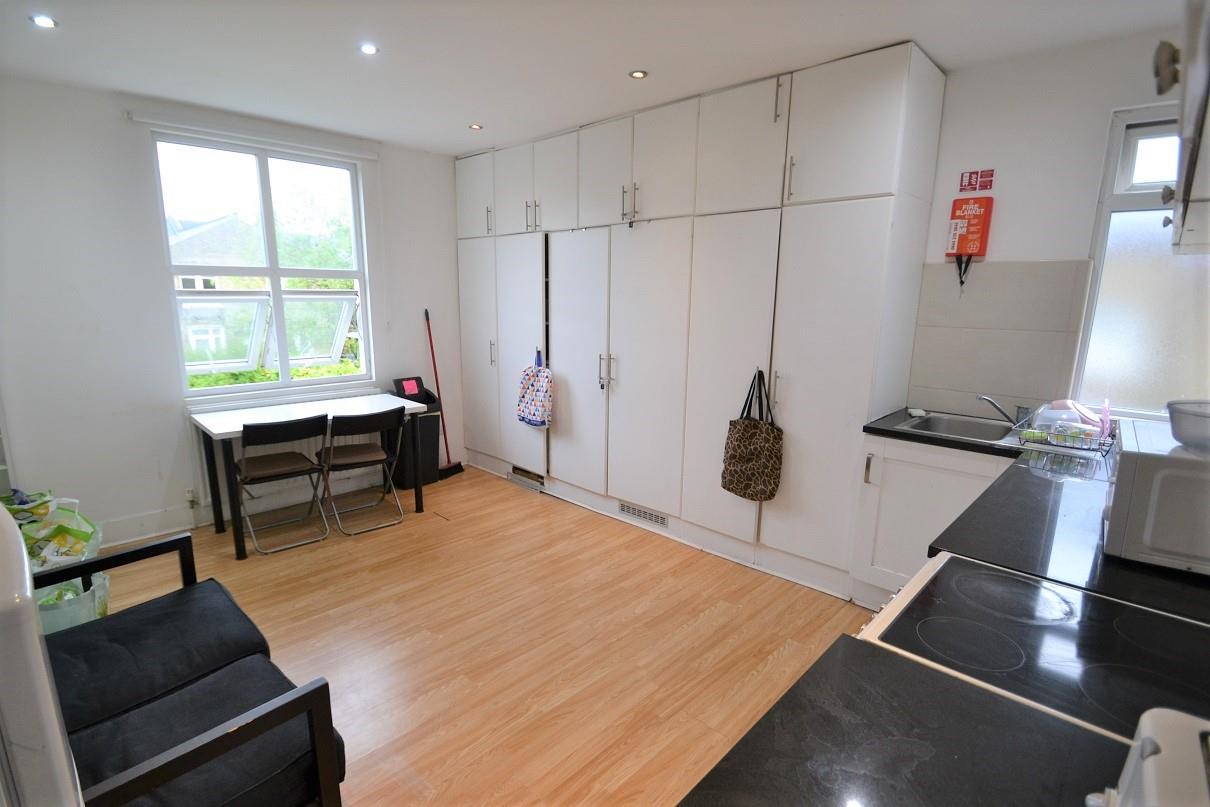 Property Image 9257af38-32fc-4b2f-8792-af9ce6c0faf0