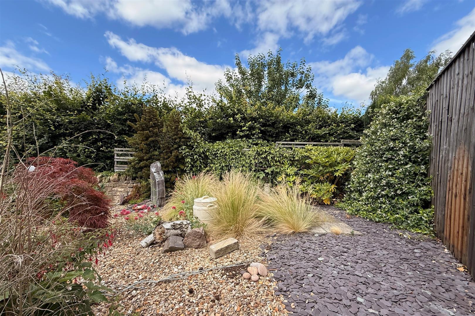Property Image 9261634b-f84f-4e64-a646-32e28b5316e2