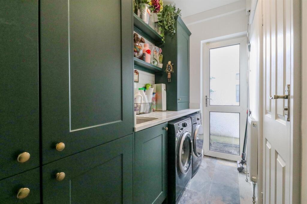 Property Image 926a3486-c5f5-4197-b671-2cf8e246276e