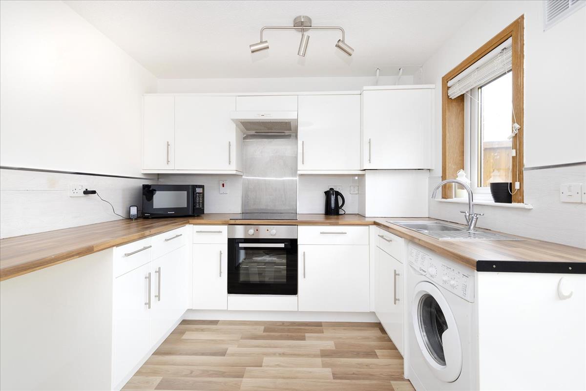Property Image 9273b38b-ae6b-4ea7-a073-4efdc101b43f