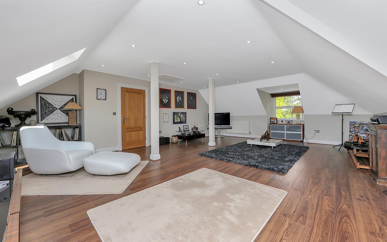 Property Image 9279459d-4d28-4cf0-ae7f-6f66159c6f81