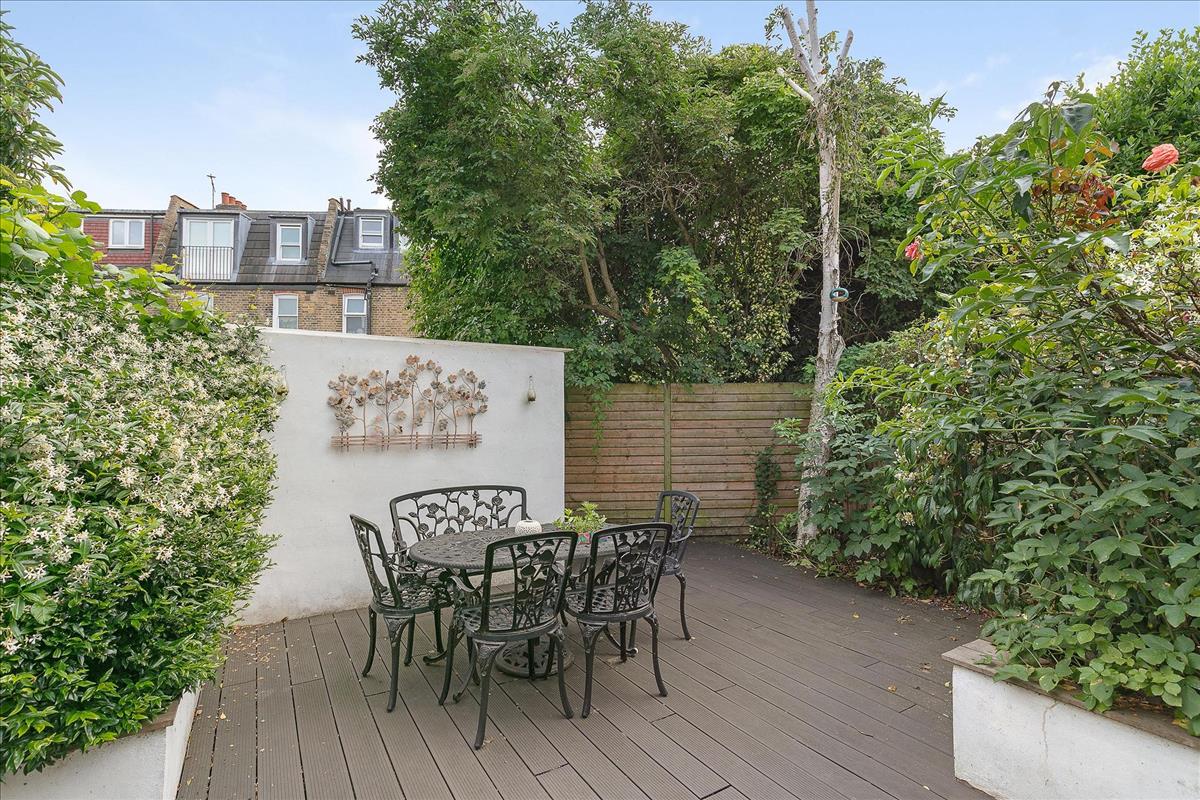 Property Image 927cf570-77ea-47b0-8999-6898272ff866