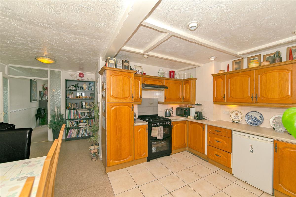 Property Image 9286120b-9d8a-42ae-b5b8-f64bb63ea8ee