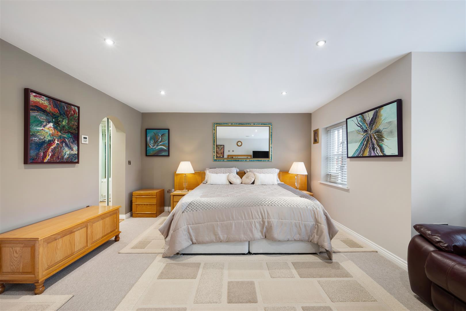 Property Image 92903b02-8b61-49dd-8183-81a47604a265