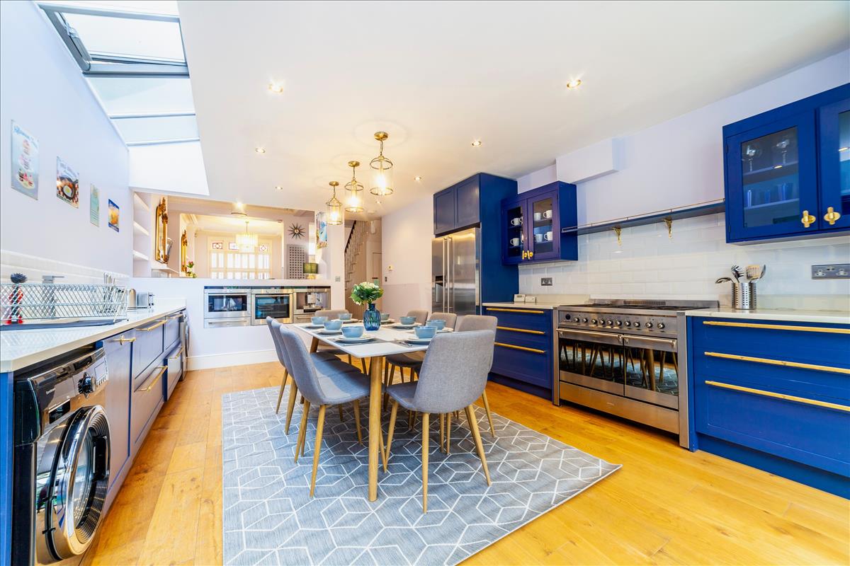 Property Image 929c6a12-577e-4507-b0a8-1283e40d999d