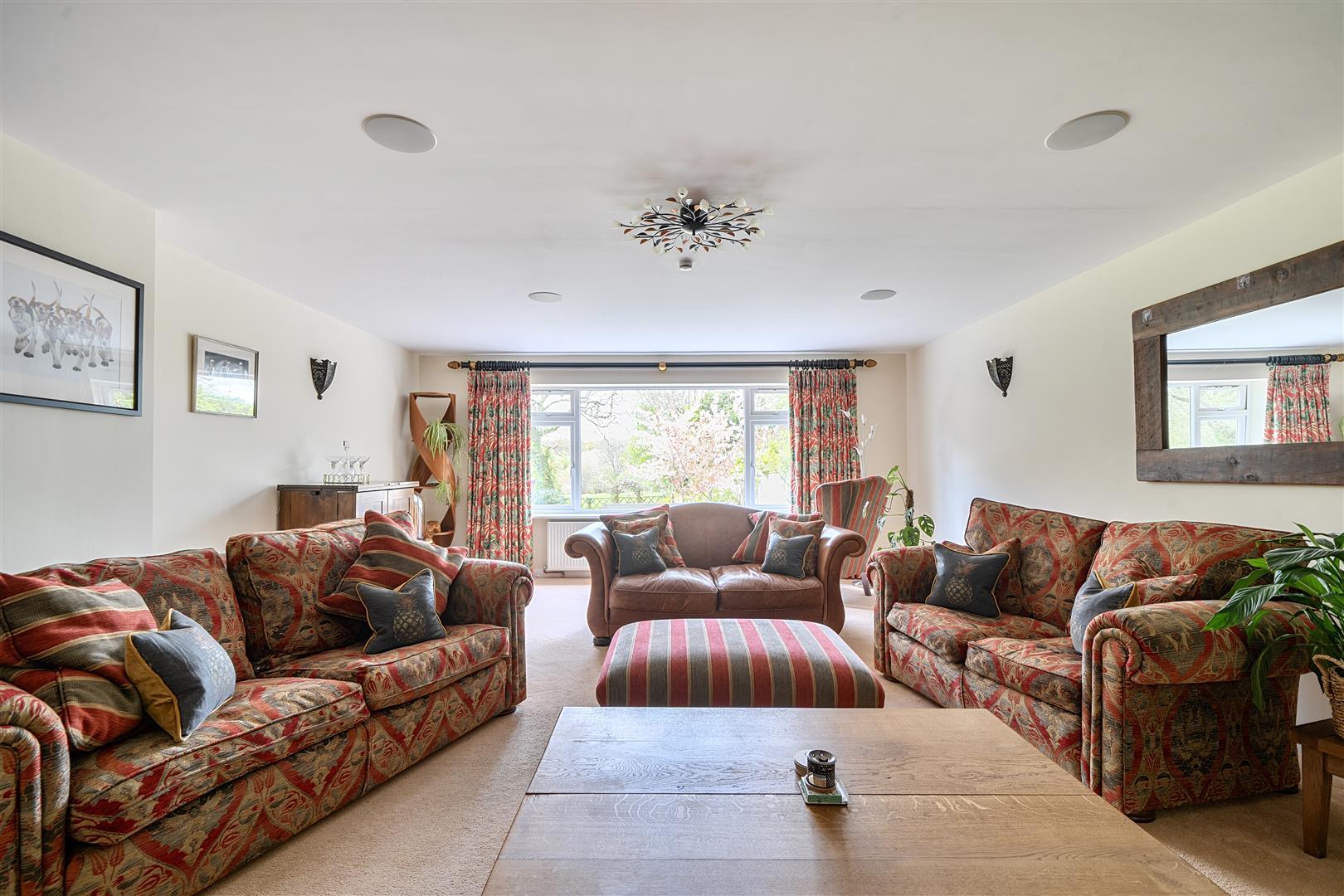 Property Image 92a12503-9972-4d0d-b820-dec6fddad204