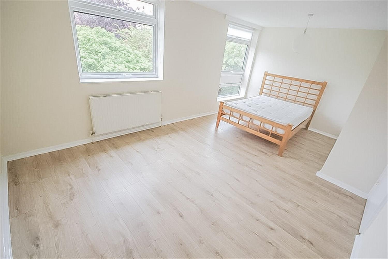 Property Image 92b96a0c-7205-494c-adf4-ad9be9671b05