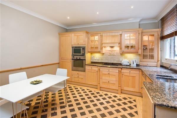 Property Image 92bf4fe0-ebf4-4306-9e0b-8f15e113f91c