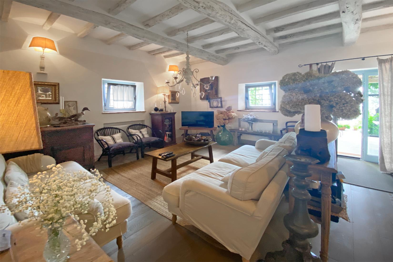 Property Image 92c0653b-6d94-402a-87af-9c50a1bf416f