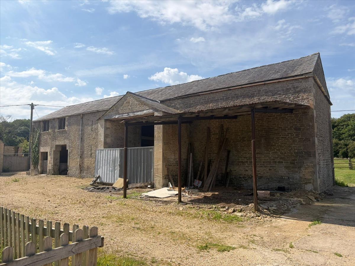 Property Image 92c40543-74a2-4805-aeb2-3d560c0e5f63