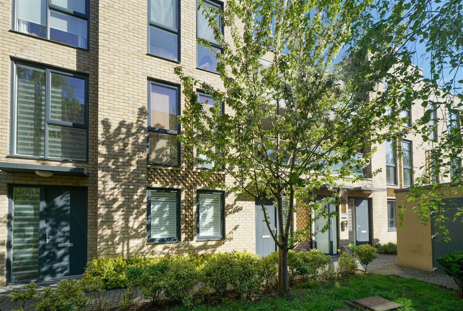 Property Image 92dd9d1d-159d-468b-822e-3375913a680b