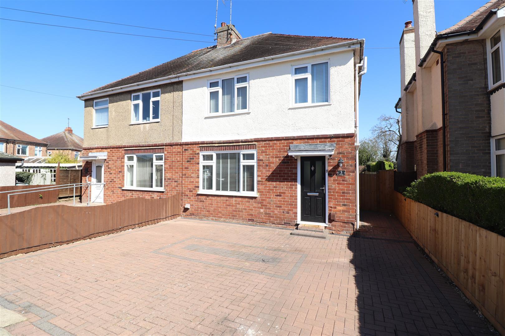 Property Image 92eda9f0-ccf0-47bc-8839-e8e958b9089c