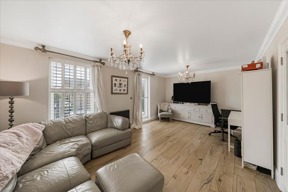Property Image 92f1b36b-8371-4df1-ac62-8dd6a9fa4c17