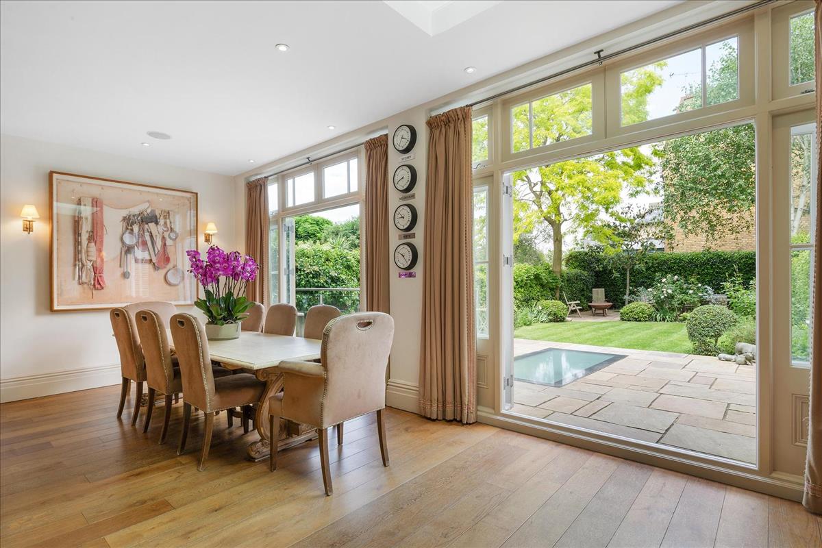 Property Image 92f69d94-37cc-43c6-ae4e-532c6ba45bb9