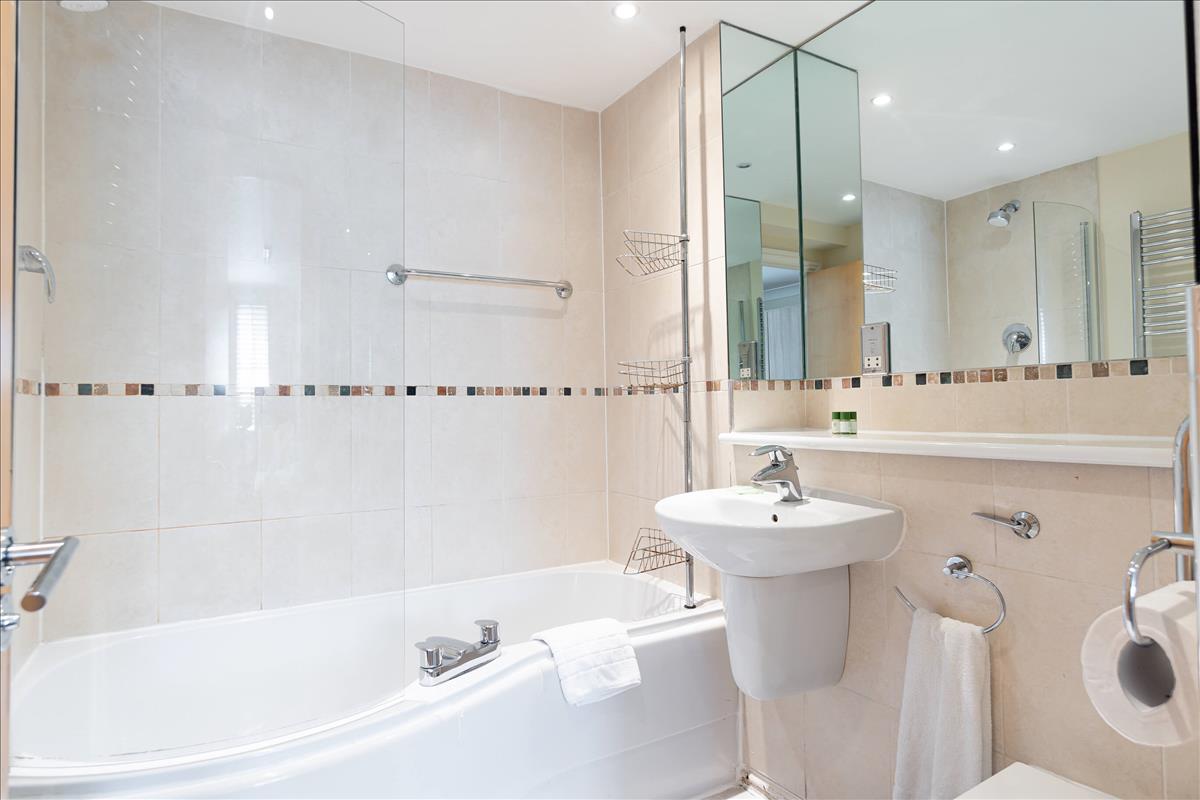 Property Image 92fd7aa6-ae75-4af1-8c06-f4f3a6472852
