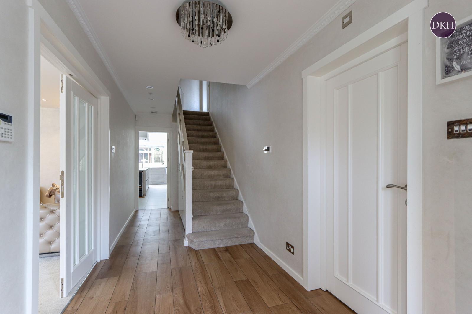 Property Image 930b3a9d-952a-46cf-a660-6739f973b63f