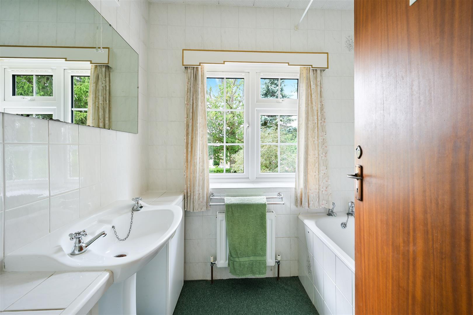 Property Image 930c8616-b0ff-4e86-b9a1-c86306dc4413