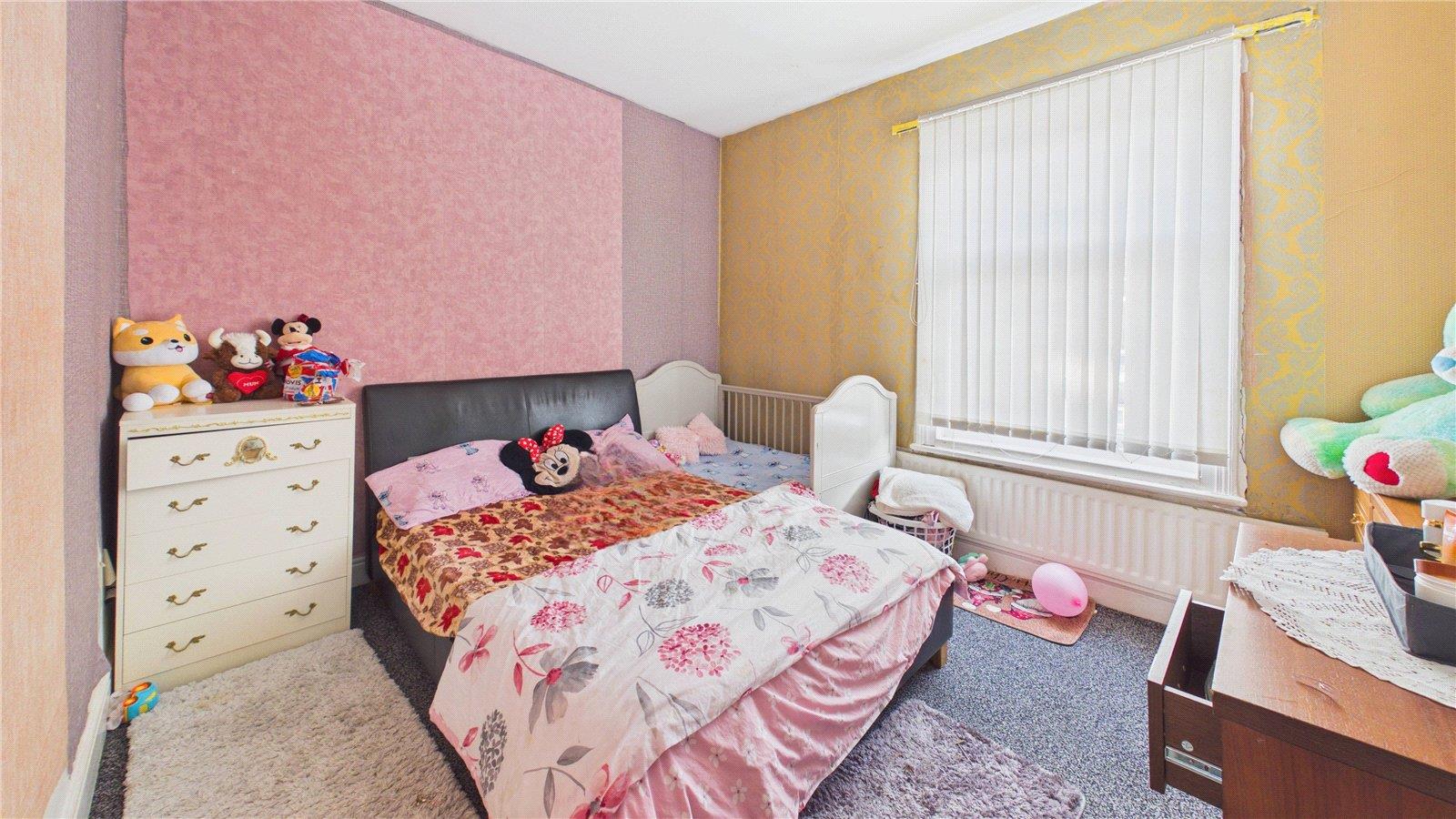 Property Image 930faf0f-0eeb-40d7-b167-4729646fcf39