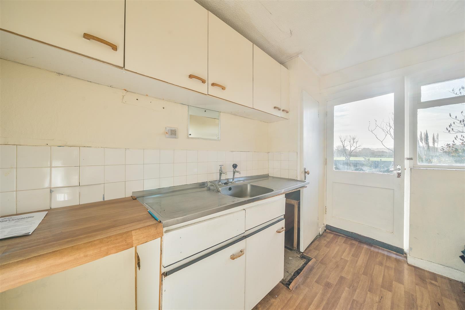 Property Image 9321d860-39ed-49d3-85e9-9d9f451c85f6