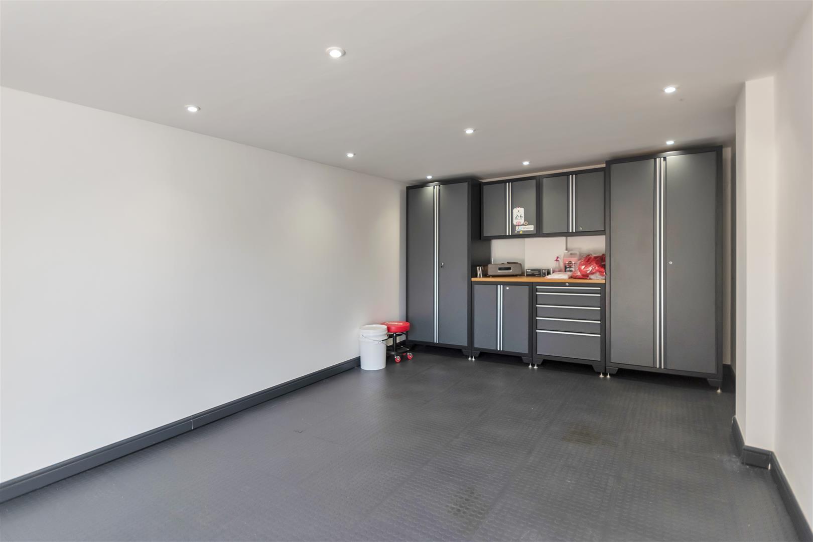 Property Image 93262bb2-50f7-4f82-bf1f-827f76eadcce