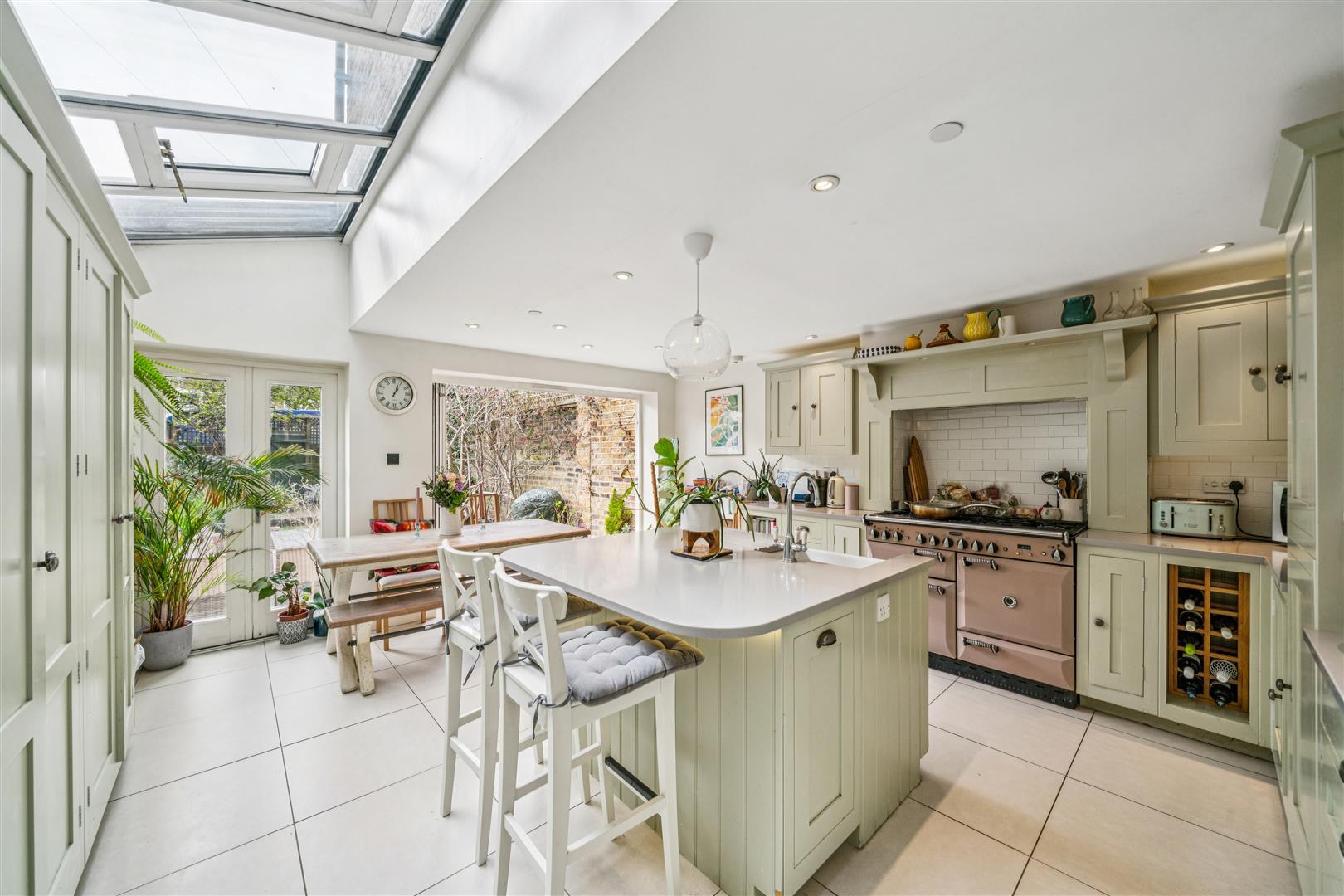 Property Image 93315375-0c43-4dc1-9dd3-9fd77ca39a68