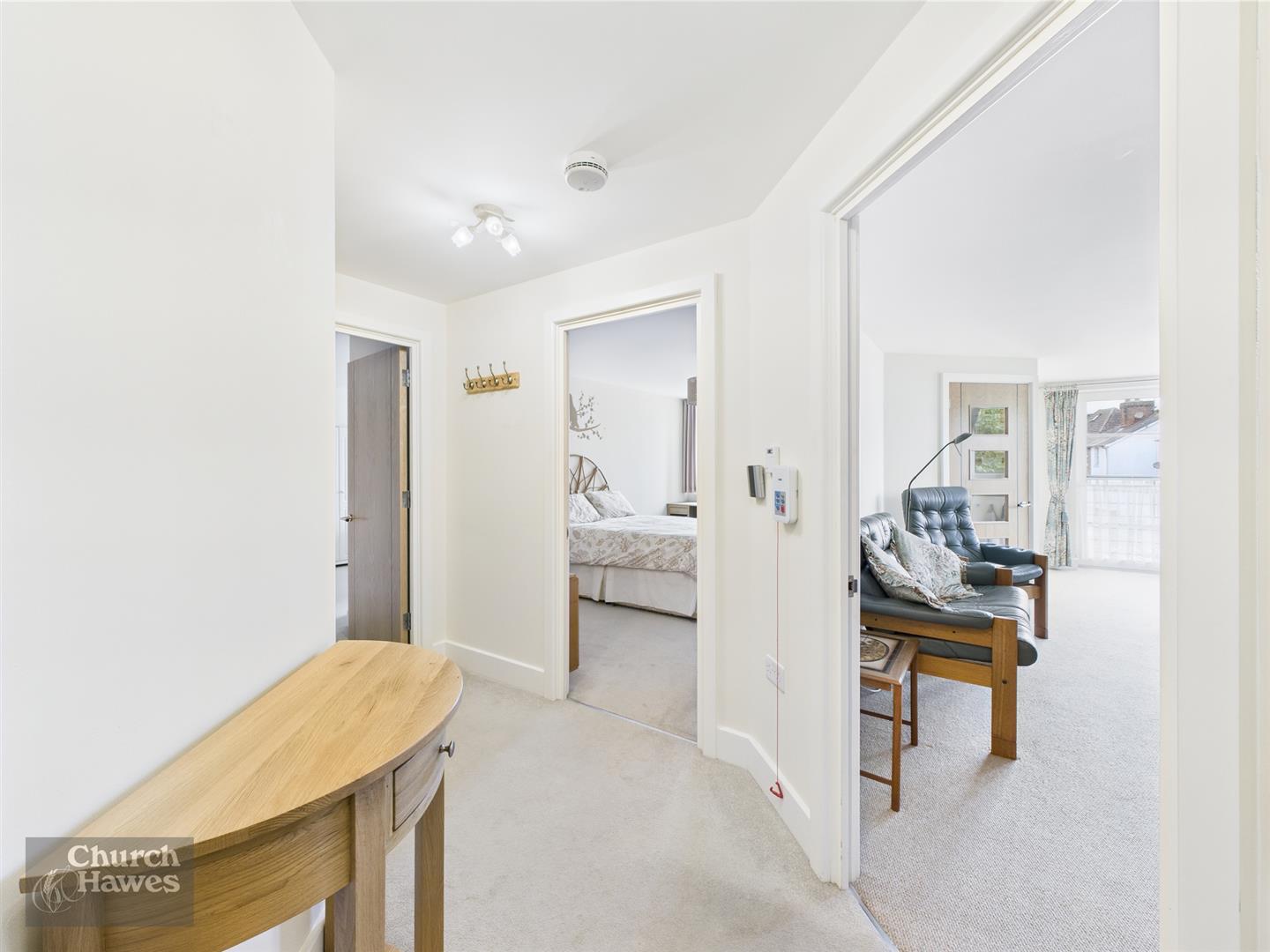 Property Image 933e03e8-7c33-42fc-8188-05d043624bdc