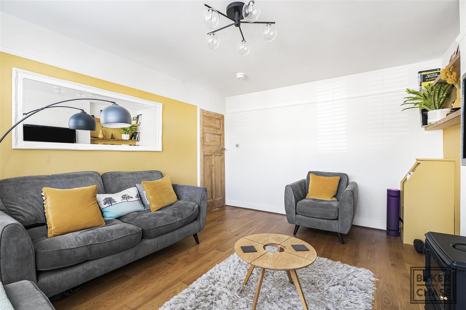 Property Image 933e75db-1b0a-4c18-808e-76078533a930
