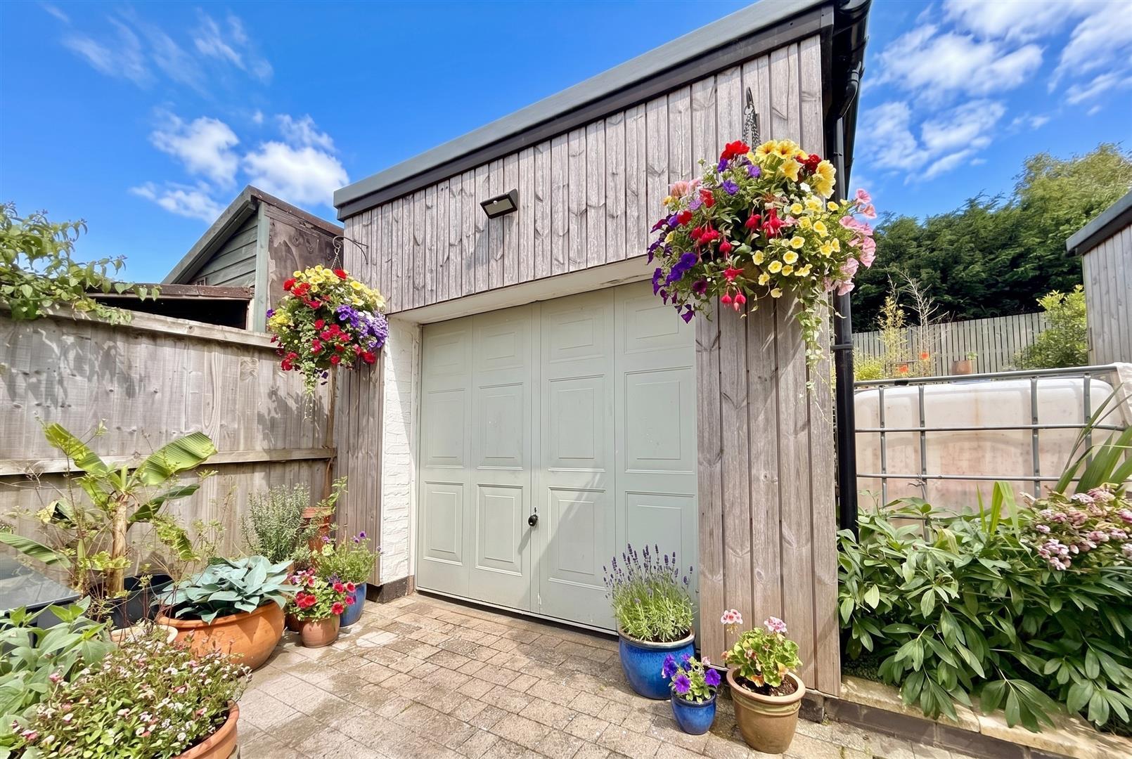 Property Image 933edfdc-f15c-43e7-849a-3e9b33c2f78d