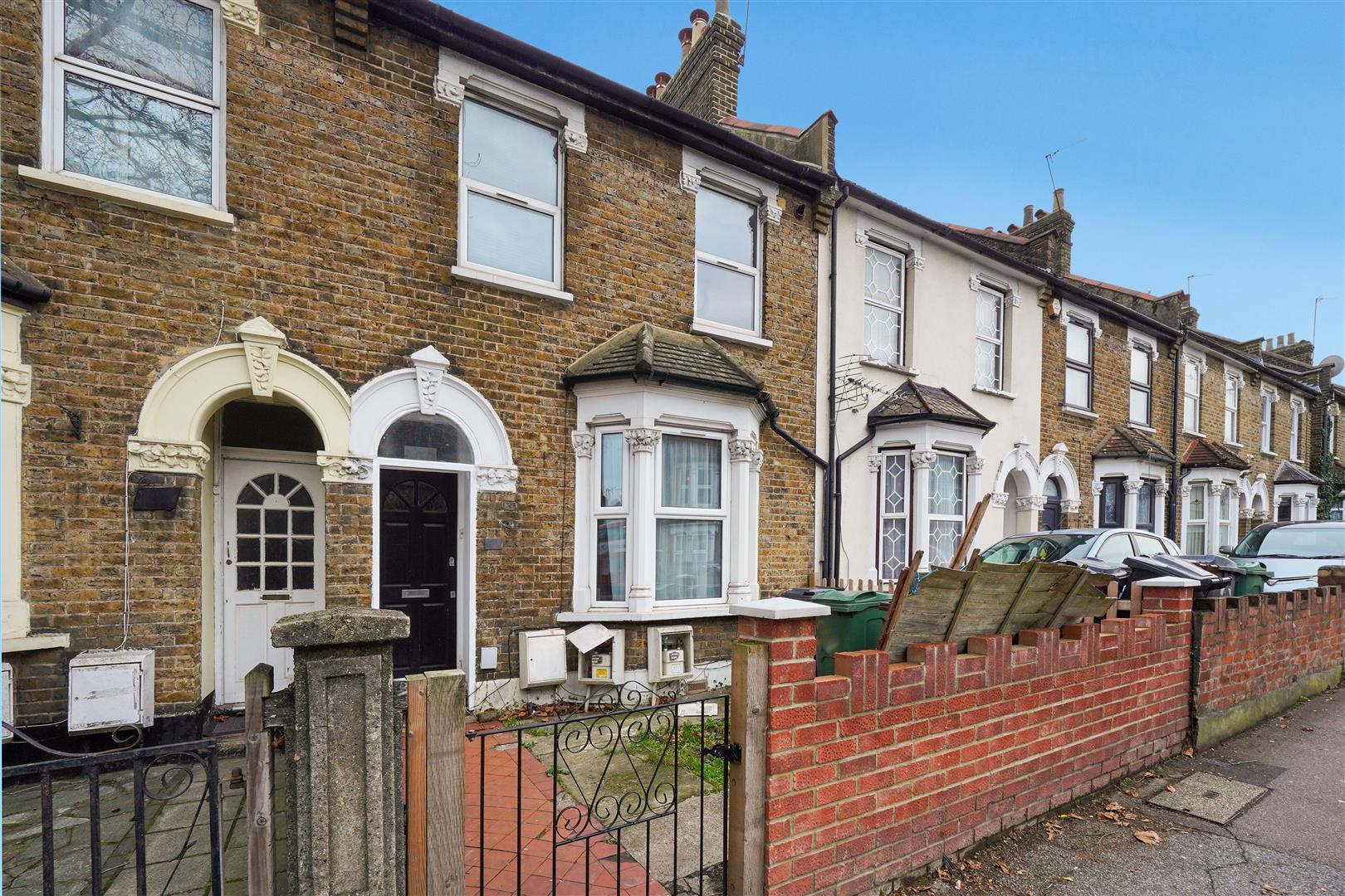 Property Image 934339bb-644a-49c7-85c9-e67b3548866e