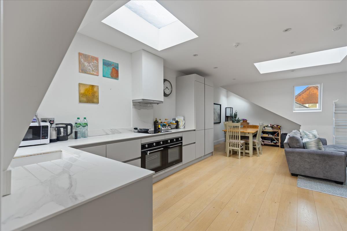 Property Image 93447b34-c6fb-446c-8d6a-f23ce273d1a7