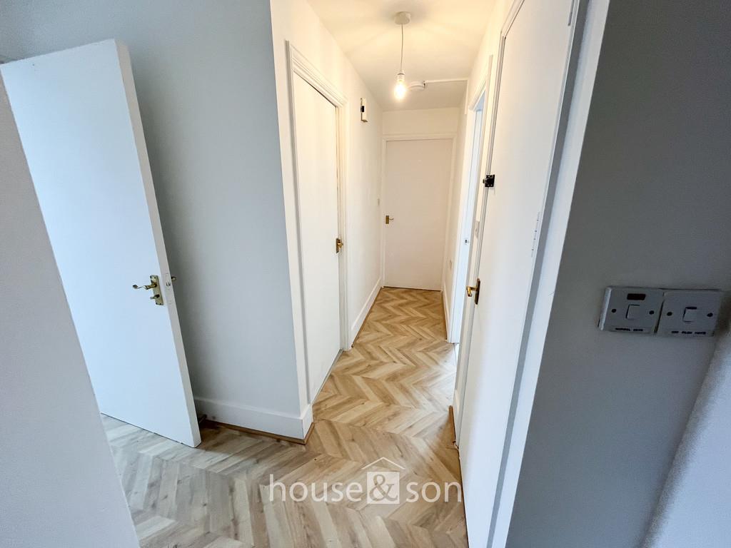 Property Image 93533602-ae54-4ff7-bb38-ac28bc080d6f