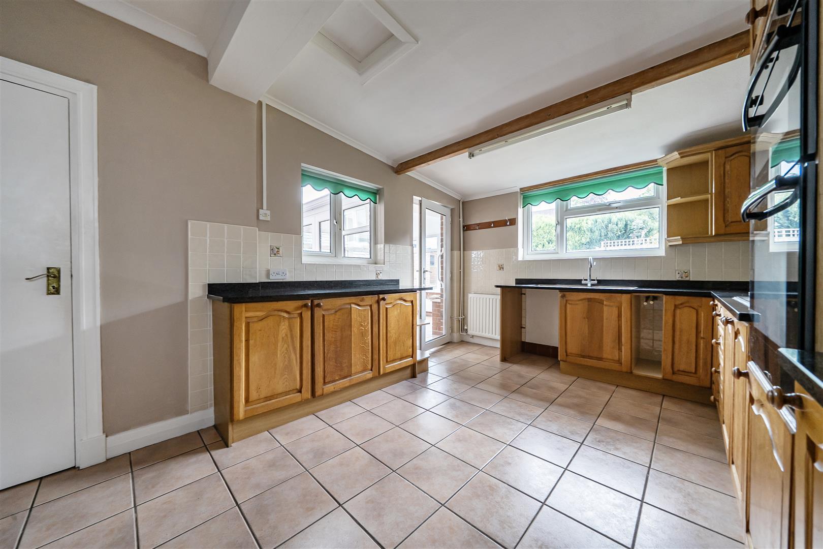 Property Image 935630d5-75f9-48d0-a5d6-2f522b0449b1