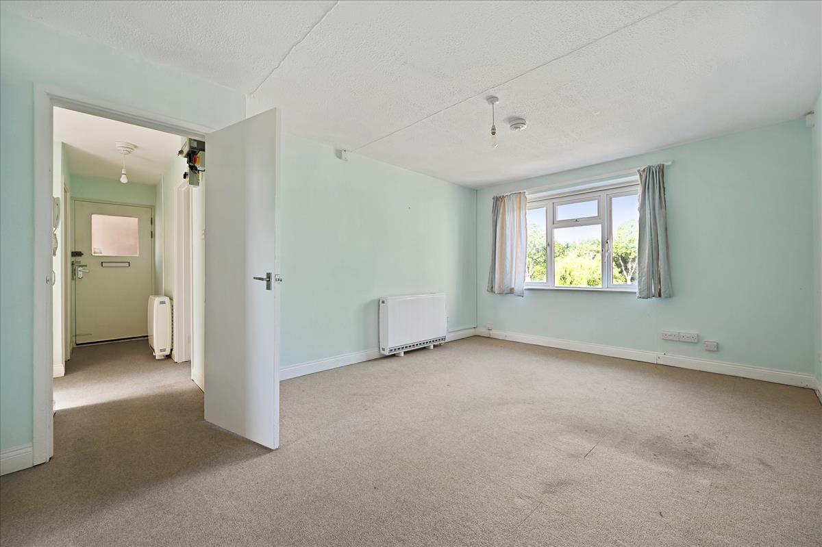 Property Image 9356ee09-9984-4e00-8a4b-1e402ee6e153