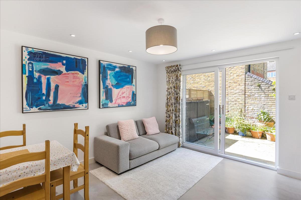 Property Image 935f7463-6df4-4cc1-9d34-d88160f1f4b8