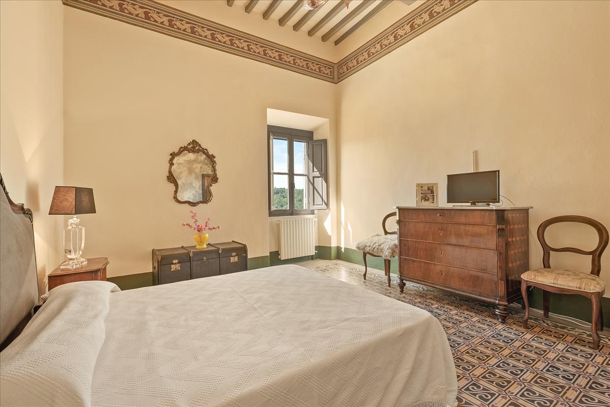 Property Image 9361fbdc-c3db-4cb9-b098-6c04f3def558