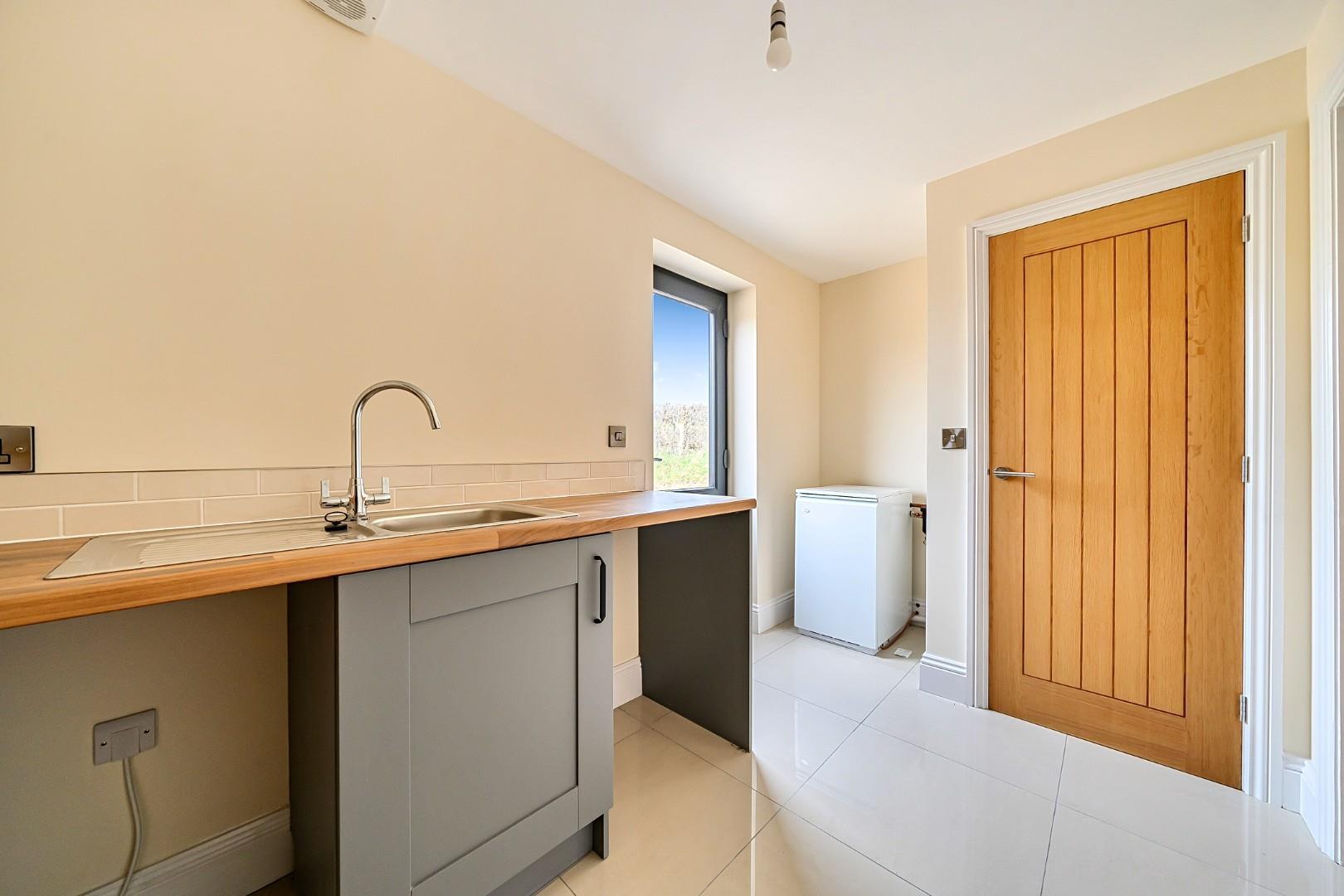 Property Image 936f925e-83e8-4330-9319-557174f19553